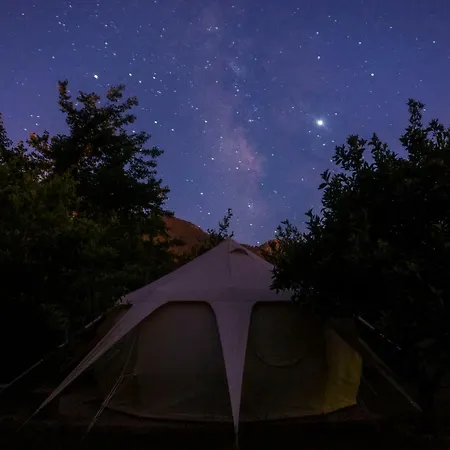 Kamp Lotus Camping *